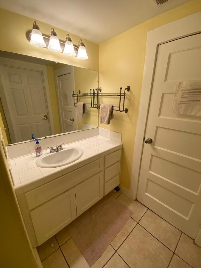 Small Private La Bedroom W Wifi - Private Fridge - Ac Near Usc - Exposition Park - Usc Memorial Coliseum - Banc Of California Bmo Stadium - Downtown Los Angeles Dtla - University Of Southern California Usc!!! Екстер'єр фото